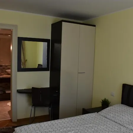 Vikroria - Halkova 5 Daire Prag