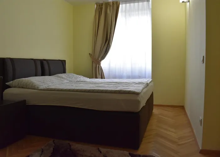 Appartamento Vikroria - Hálkova 5 Praga