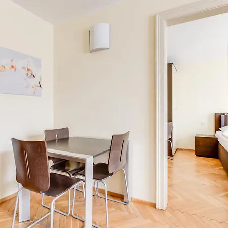 Apartman Vikroria - Halkova 5 Prága