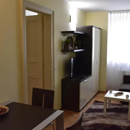 Vikroria - Hálkova 5 Apartamento *