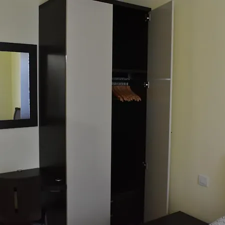 Apartamento Vikroria - Hálkova 5 *