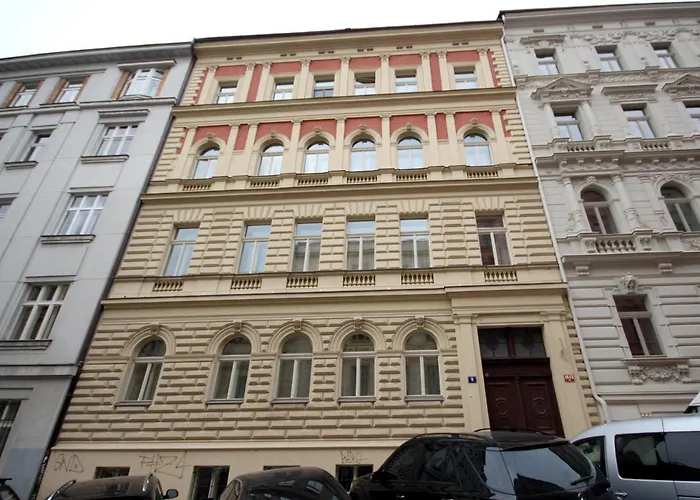 Vikroria - Halkova 5 * Prag